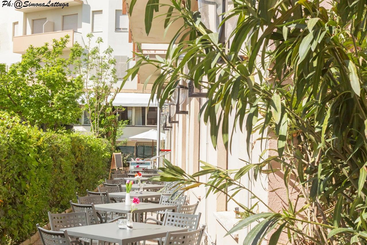 Hotel Ninfea Cervia Exterior foto